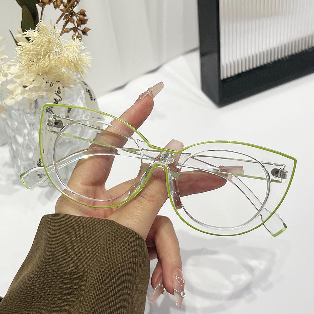 2025 Frame Latest Stylish Designer Optical Eyeglasses Cat Eye Glasses Frames Round Eyeglass