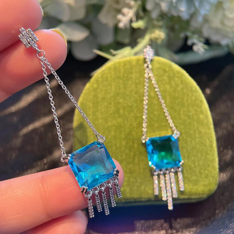 Креативные модные квадратные серьги-мешки с бахромой, слегка инкрустированные цирконием, трендовые украшения