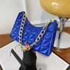 Women Fashion Quilted Underarm Bag Simple Chain Handbag Solid Color Zipper Shoulder Bag