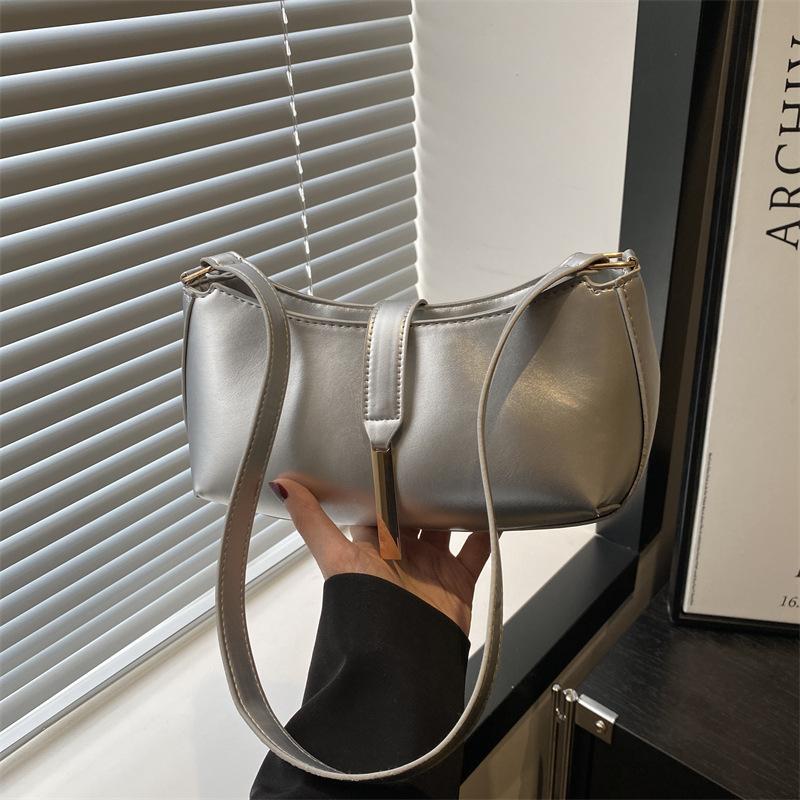 Высококачественная однотонная нишевая подмышечная сумка через плечо, модная, с темпераментом, повседневная, универсальная, летняя новая сумочка