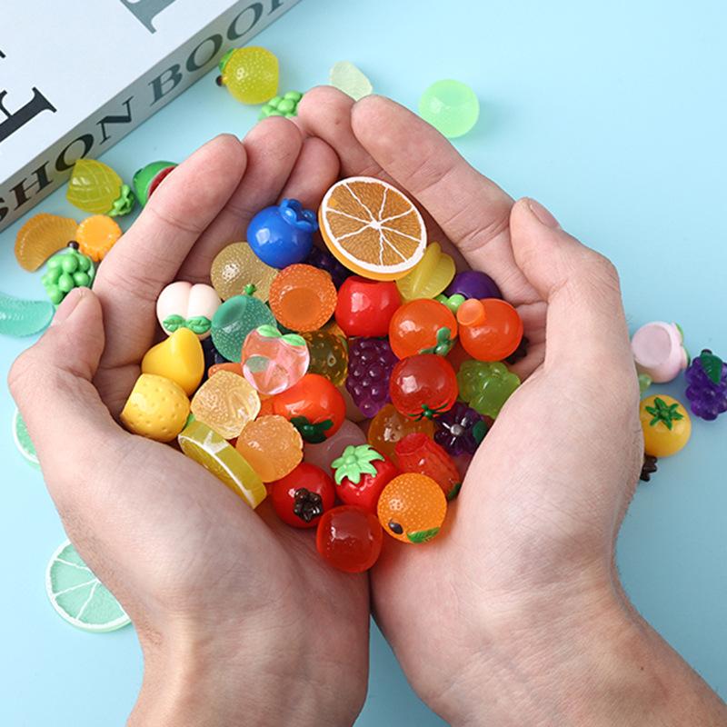10pcs Miniature Fruit Micro Landscape Tiny Resin Fruit Diorama for Fairy Gardens Desk Decor DIY Handmade Accessories Kids Toys