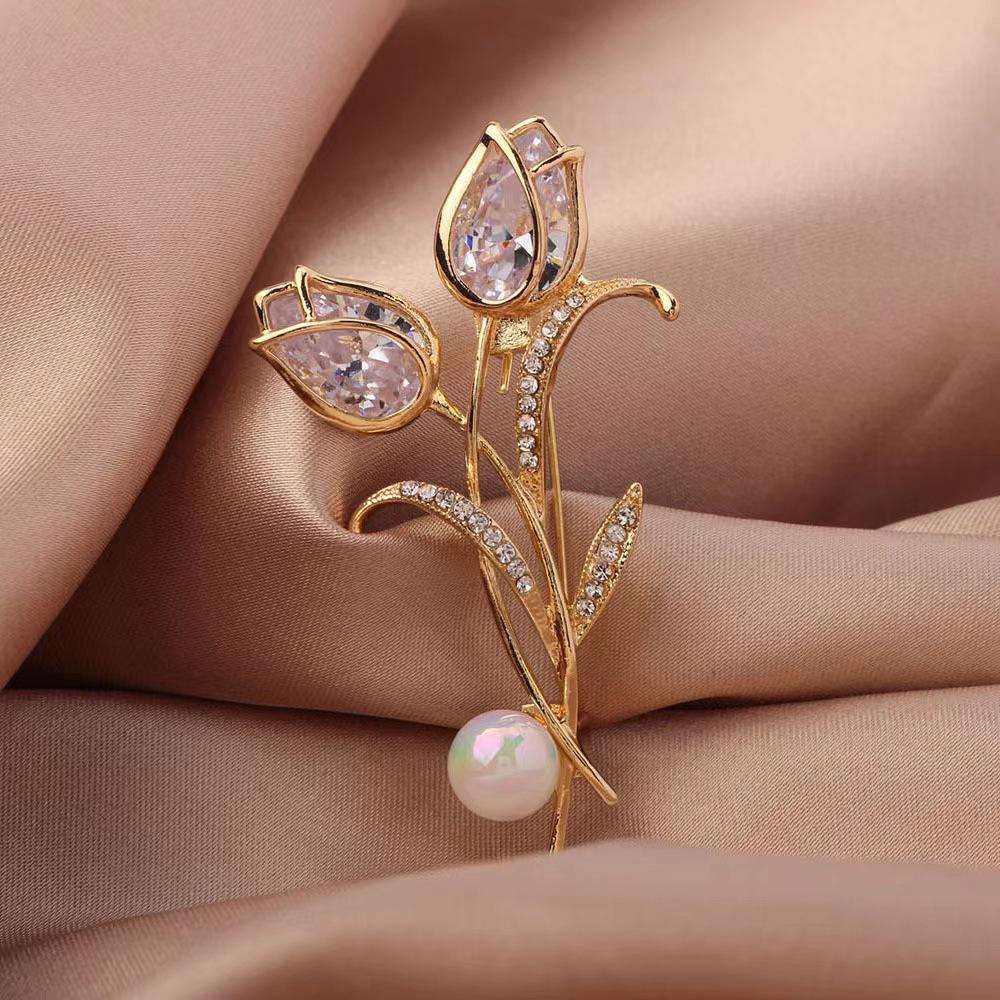 High-End Tulip Flower Brooches: Fashionable Retro Pins for Women's Autumn & Winter Suits and Sweaters