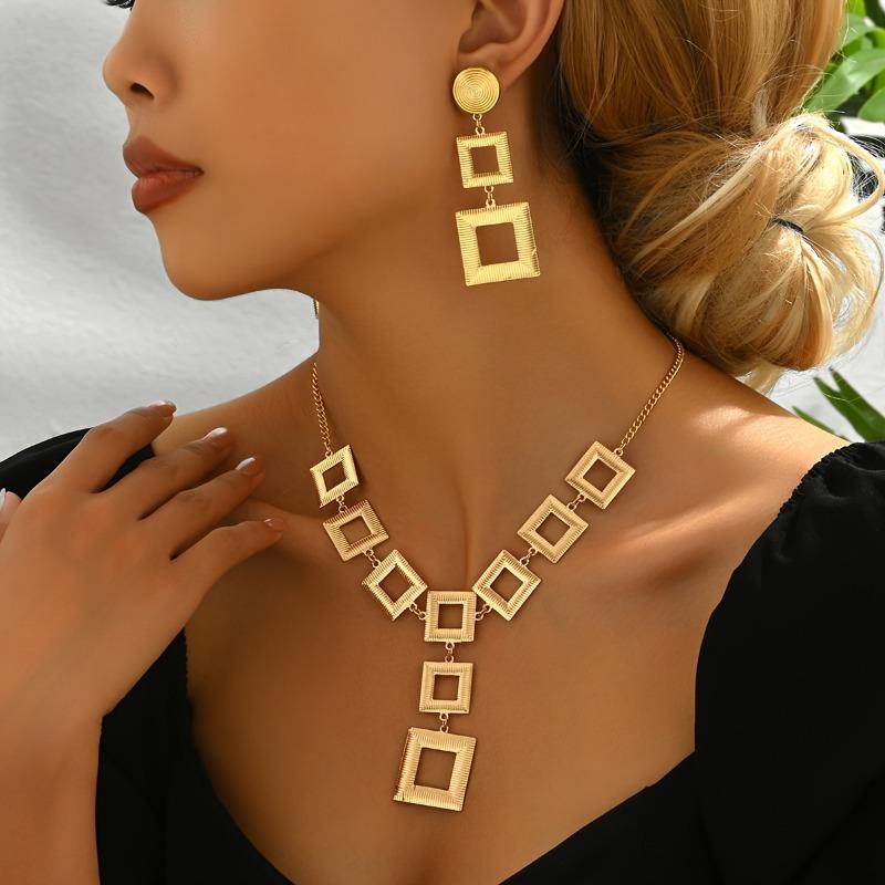 Versatile 3pcs/set Jewelry Set - Chic Hollow Square Geometric Stud Earrings Necklace Everyday Fashion AccessoryGood product