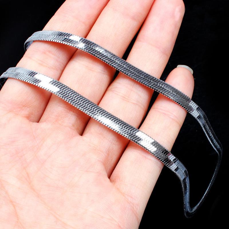 Серебряная цепочка на шею