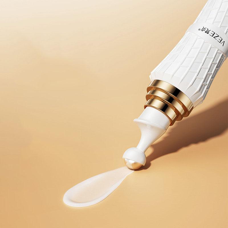 Крем для глаз с ретинолом и коллагеном Multi Effect увлажняет кожу вокруг глаз, уменьшает темные круги и улучшает уход за глазами