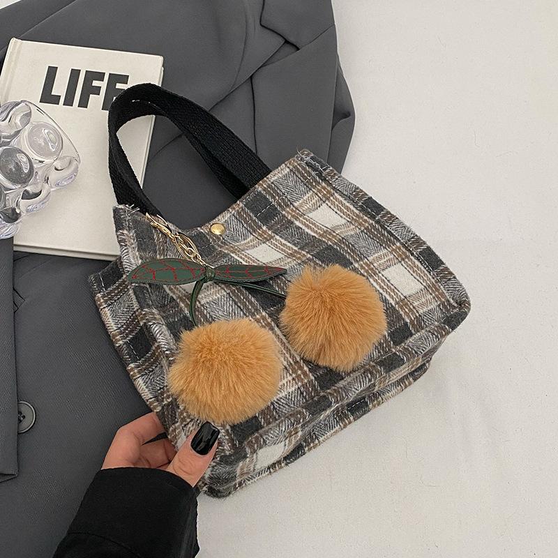 Осенне-зимняя ретро-сумка из шерсти для женщин, новая корейская сумка-тоут, универсальная повседневная сумка большой вместимости на одно плечо для поездок на работу