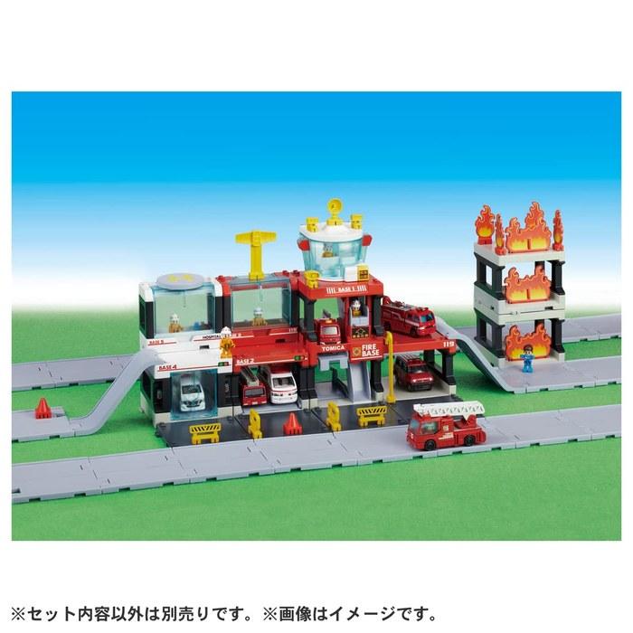 Takara Tomy Tomica Городская спасательная база