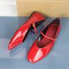 Модные лаковые туфли Мэри Джейн для женщин Шикарный ремешок с пряжкой Неглубокий вырез 2025 Весна Уличный комфорт Мягкая подошва Женские балетки