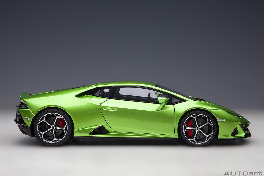AUTOart Lamborghini Huracan EVO Pearl Green Готовый продукт 1/18