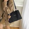 Autumn and Winter New Underarm Bag Women's Fashion Versatile Large-capacity Tote Bag Simple Commuter Women's Portable Shoulder Bag