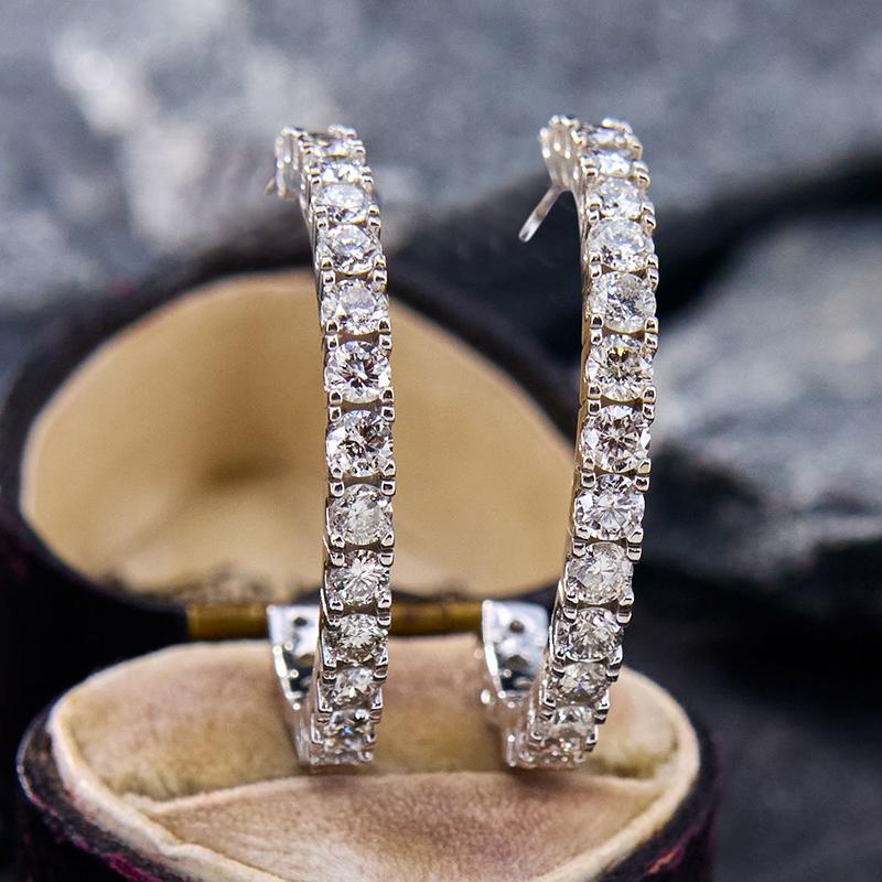 Huitan Women Hoop Earrings Full Shining Cubic Zirconia Versatile Party Accessories Fashion Wedding Elegant Zircon for Lady