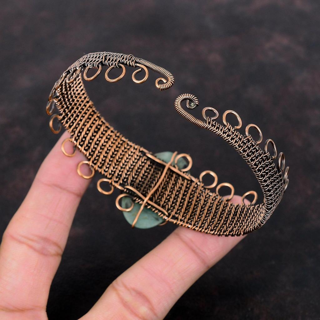 Браслет-манжета из меди с амазонитом Ювелирные изделия из медной проволоки Регулируемый браслет-манжета Изысканный браслет из драгоценных камней Браслет из проволочной обмотки Ювелирные изделия ручной работы