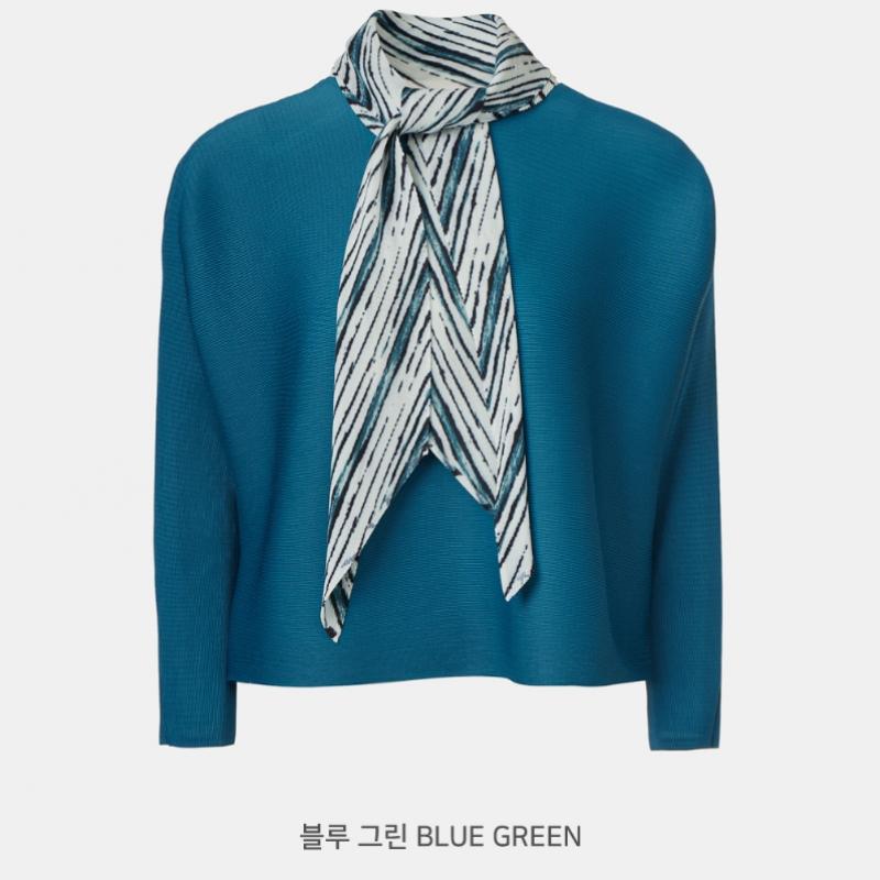 PleaTs Me PrinTed Scarf SeT PleaTed T shirT ppTss026s12