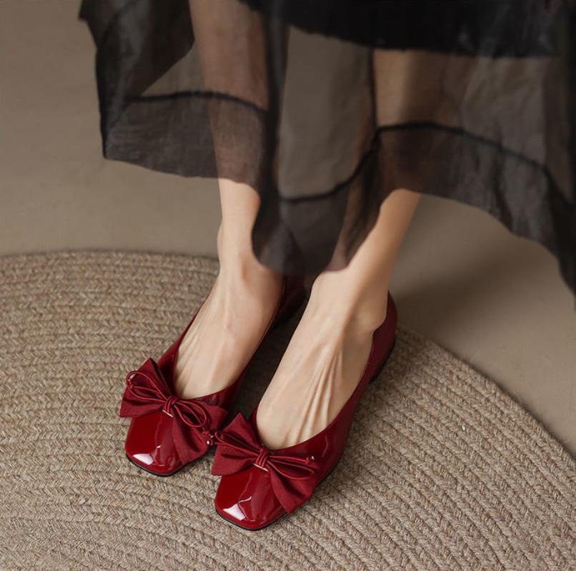 Туфли для женщин 2024 года, толстые каблуки, женская летняя обувь, низкий каблук, элегантный квадратный носок с бантом, красный, скидка, мода 2000 года E