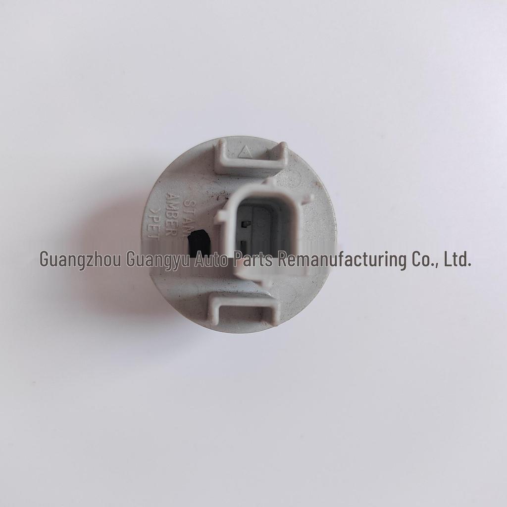 33302-T2A-003 Bulb Holder Compatible with Accord, Crown Road, Fengfan, Civic, Crosstour, and CR-V.