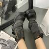 Модные женские современные ботинки Осенняя мода короткие ботильоны без застежек Женская обувь Милые классные женские ботинки на платформе с заклепками