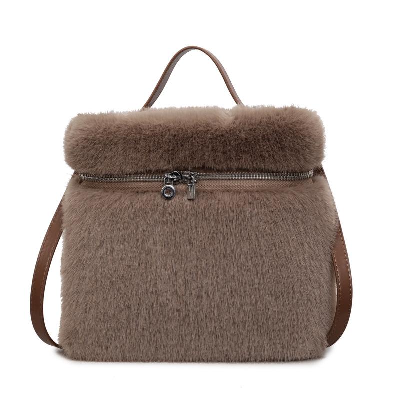 Casual Plush Simple Cute Girl Style Fashion Foreign Style Commuting 2025 Autumn New Women's Shoulder Bag