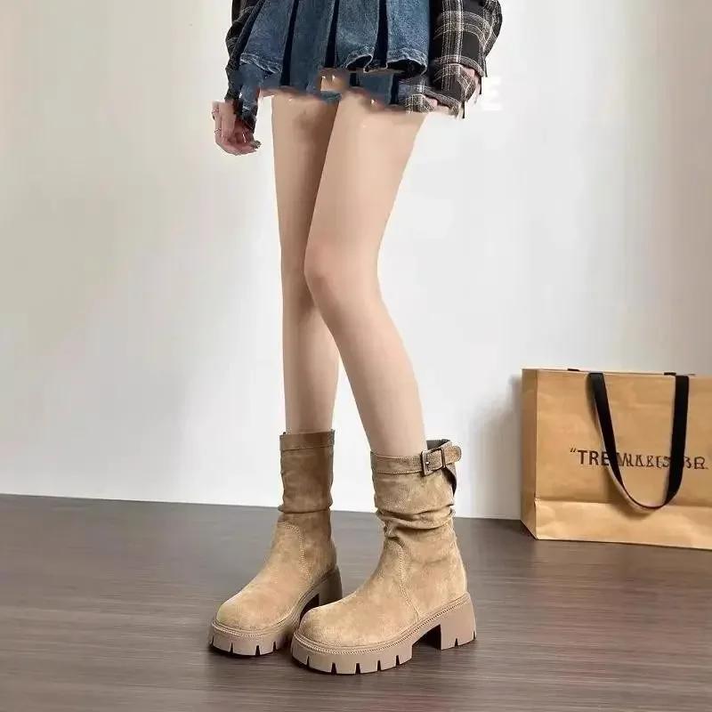 Женские полусапоги на платформе средней высоты с круглым носком по акции Gyaru Зима 2024 Новинка Новый тренд ПУ Женские ботинки до середины икры