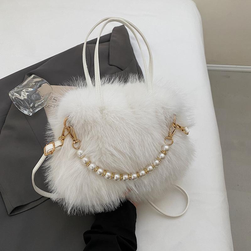 Temperament Versatile Furry Portable Small Bag Fashion Pearl Shoulder Bag Autumn and Winter Texture Ladies Commuter Messenger Bag