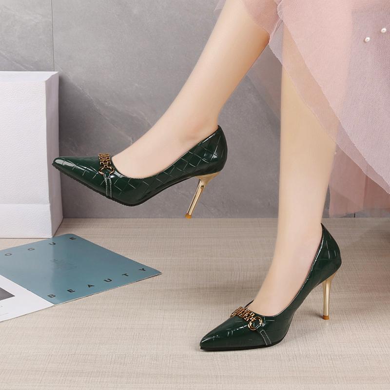 Women's High Heels Fall New Pointy Shallow Mouth Metal Chain Patent Leather Plaid Single Shoes