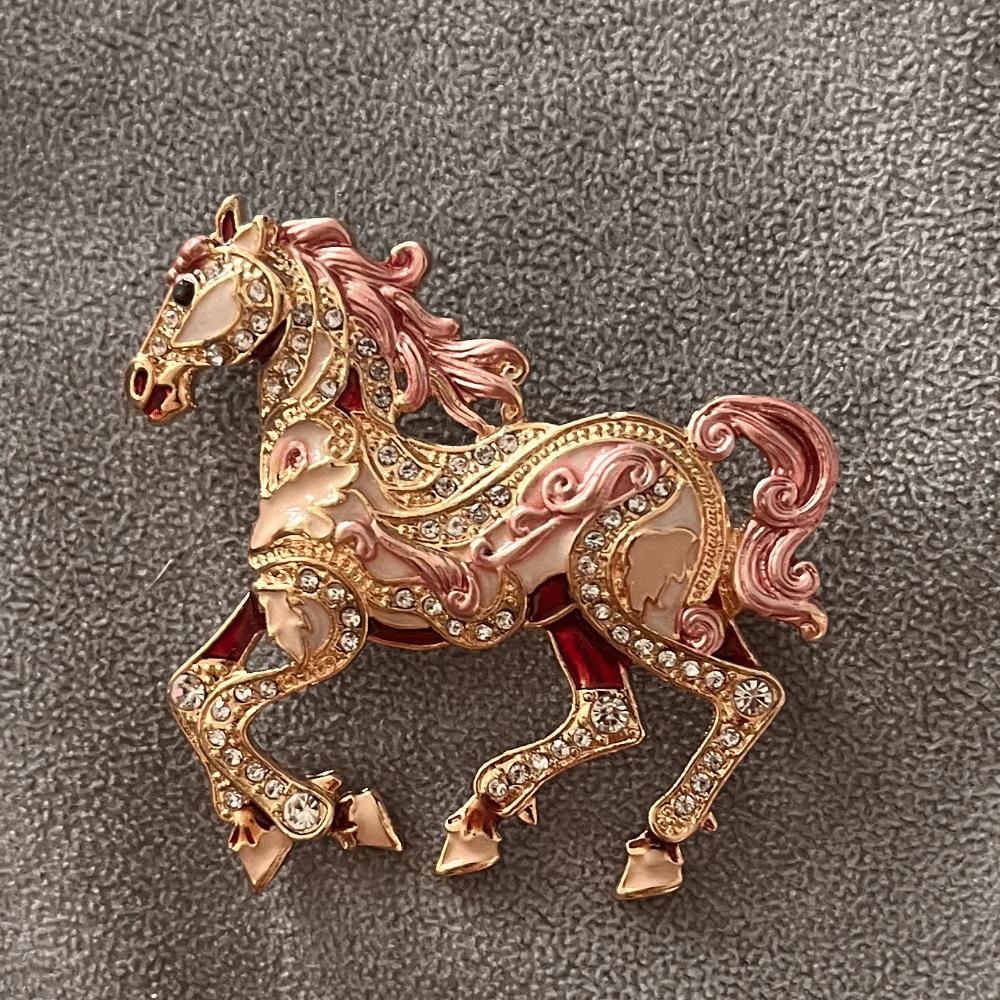 Retro Enamel Rhinestone Horse Brooch Chinese Style Animal Lapel Pins Zodiac Pin Women Accessories