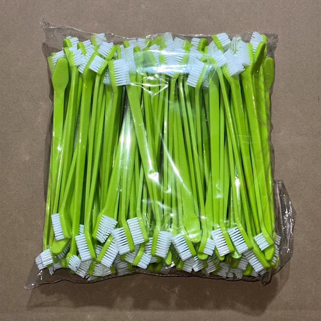 Двойная зубная щетка для домашних животных с длинной ручкой и мягкой щетиной для ухода за полостью рта собак.