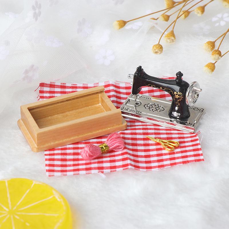 1/12 Dollhouse Miniature Sewing Machine With Scissors Thread Cloth