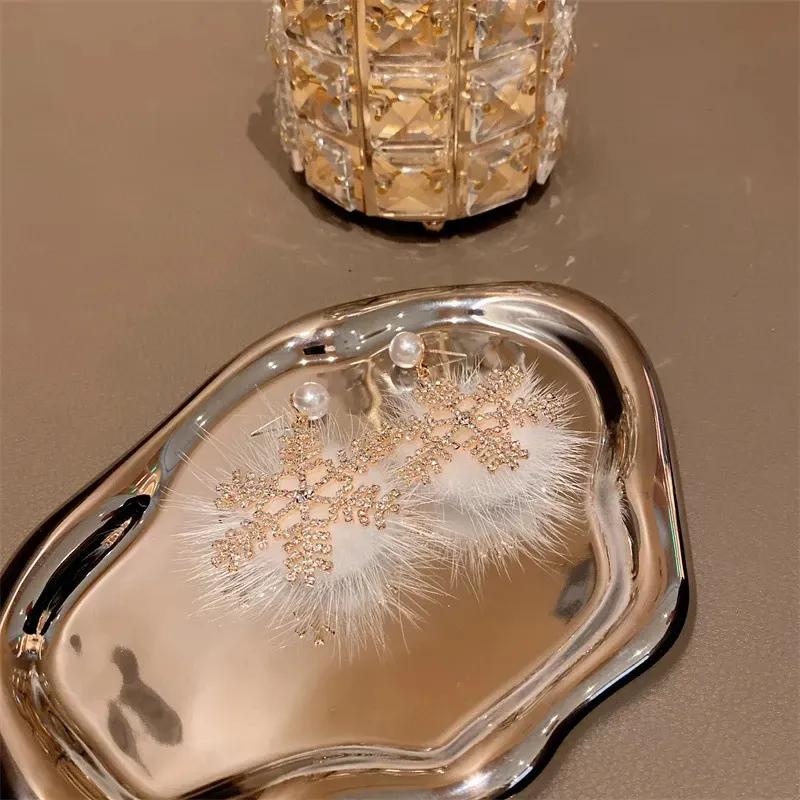 Серьги New Trend Element Temperament Senior Zircon Pearl Snowflake Earrings Princess Wind Stud Earrings Xmas