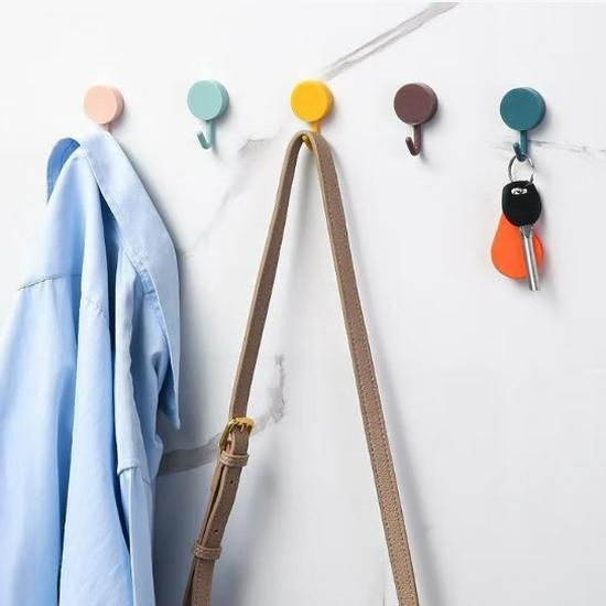 Solid Color Seamless Adhesive Hook - Strong, Punch-Free Wall Hook for Bathroom, Kitchen, and Dormitory