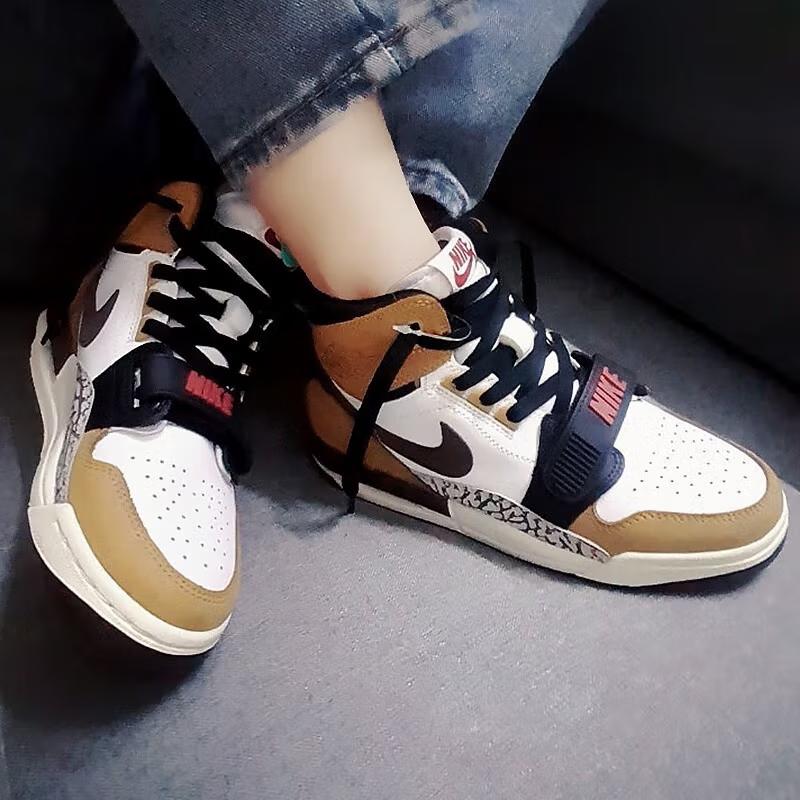 Air Jordan Legacy 312 Grade School 'Rookie of the Year' (Unisex) White / Baroque Brown-White Kids' Basketball Shoes AT4040 102