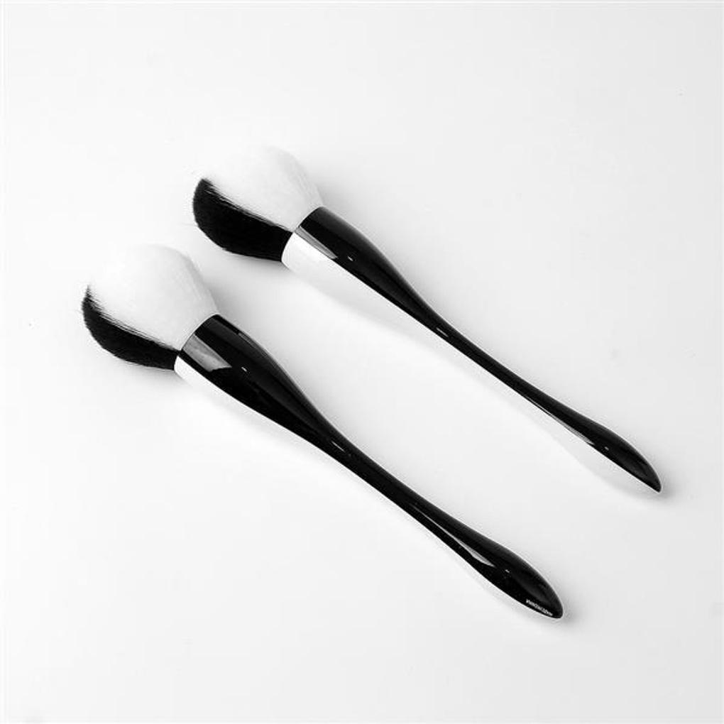 Half Makeup Brush 2-piece Set (Black/White)