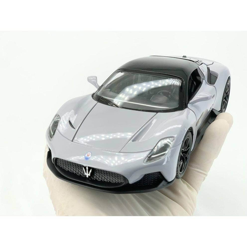 1:Модель-игрушка суперкара Maserati MC20, литая, масштаб 1:22 - Зеленый
