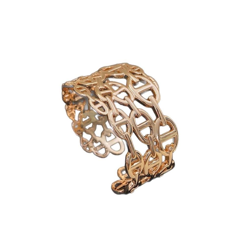 2025 Women’s Fashion Wide Layered Open Bangle: European & American Street Style with Smooth Openwork Pig Nose Design