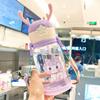 Детская соломенная бутылка для воды с откидной крышкой и ремешком для переноски, пластик без BPA, герметичная конструкция, подходит для школы, активного отдыха на природе и путешествий