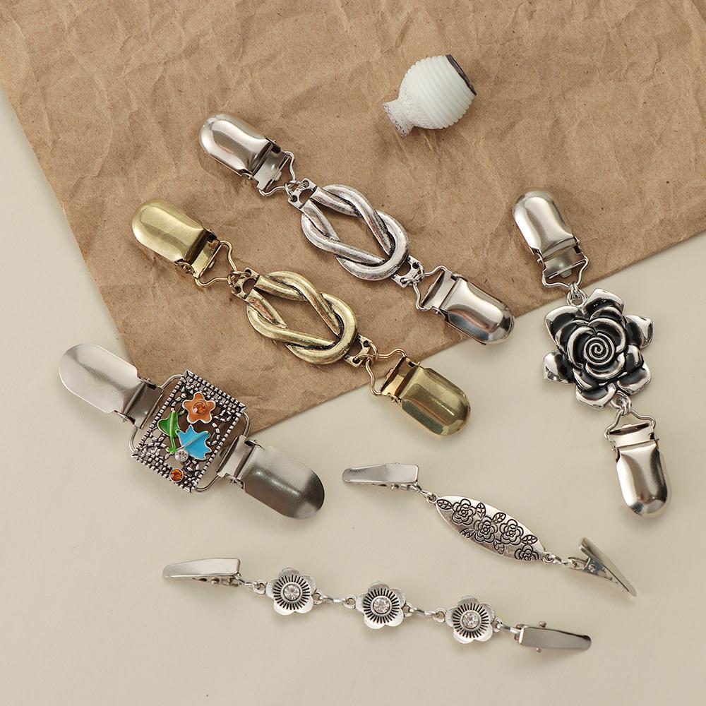 Gift Flower Retro Rhinestone New Shawl Brooch Cardigan Clip Duck Clip Clasps Sweater Blouse Pin