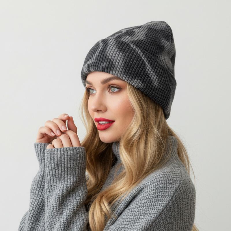 Autumn and winter new tie-dye wool hat men's and women's fashion versatile wool hat knitted ear protector warm cold hat