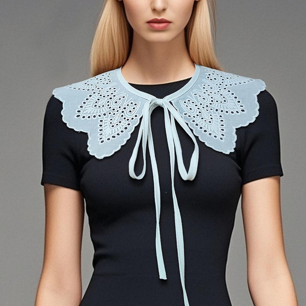 Fashionable and Versatile False Collar Shawl. Soft Material, Elegant Temperament. Can Be Matched with Sweaters, T-shirts and Ski