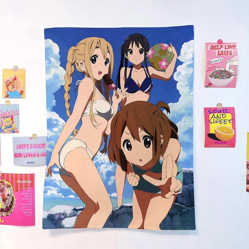 Гобелен KOn Anime Юи Мио Ритсу Муги Манга Принт Настенное панно Идеально для спальни Комнаты в общежитии Декор для фанатов аниме и музыки