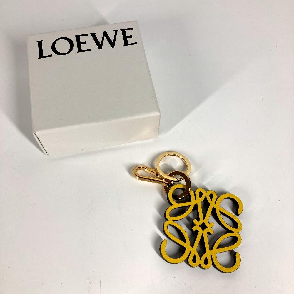 Loewe C821232X06 логотип Шарм Анограмма (Телячья кожа) Брелок-подвеска для сумки