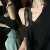 Летняя кружевная внутренняя сладкая и пикантная нежный ветерок однотонный жилет темный V-образный вырез с открытыми плечами свободная короткорукавная футболка топ женская ins