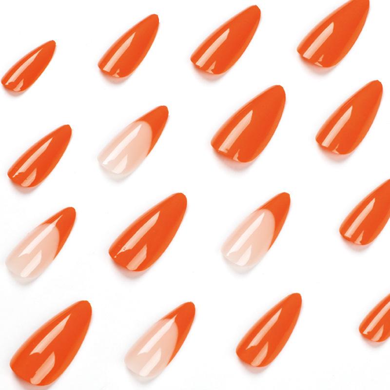 Французские накладные ногти с оранжевым краем и миндальной формой: Набор из 24 искусственных однотонных ногтей с маникюром.