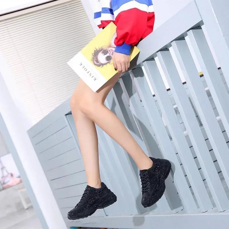 Модная женская обувь для ходьбы высшего качества 2025 Новая женская повседневная обувь Толстая подошва Стразы Дышащая Блестящая Папины кроссовки Женские кроссовки