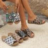Женские леопардовые тапочки на платформе, новые летние повседневные сандалии с мягкой подошвой, женские легкие нескользящие пляжные сланцы, большие размеры 43