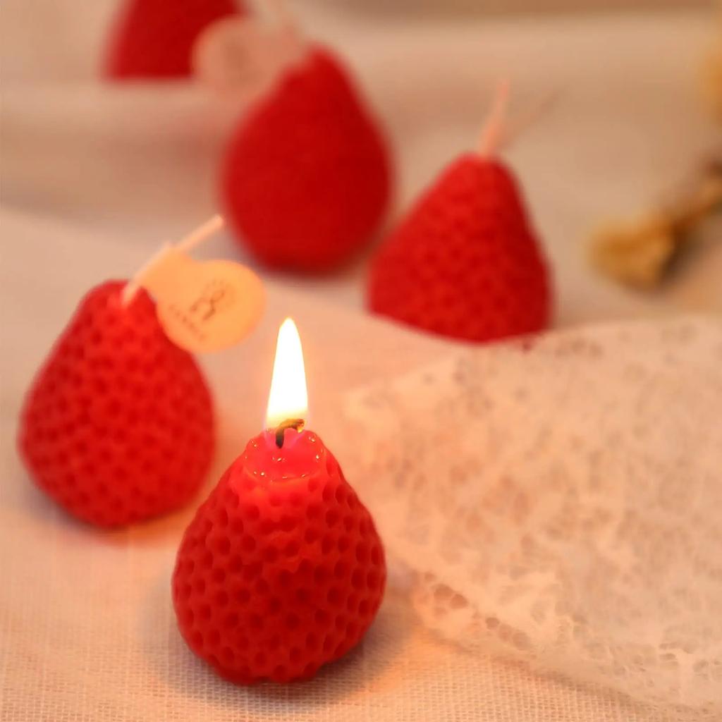 1/2/4/10pcs Creative Strawberry Aromatherapy Candle with Hand Gift Fragrance Decoration Handmade Candle candle Birthday Party