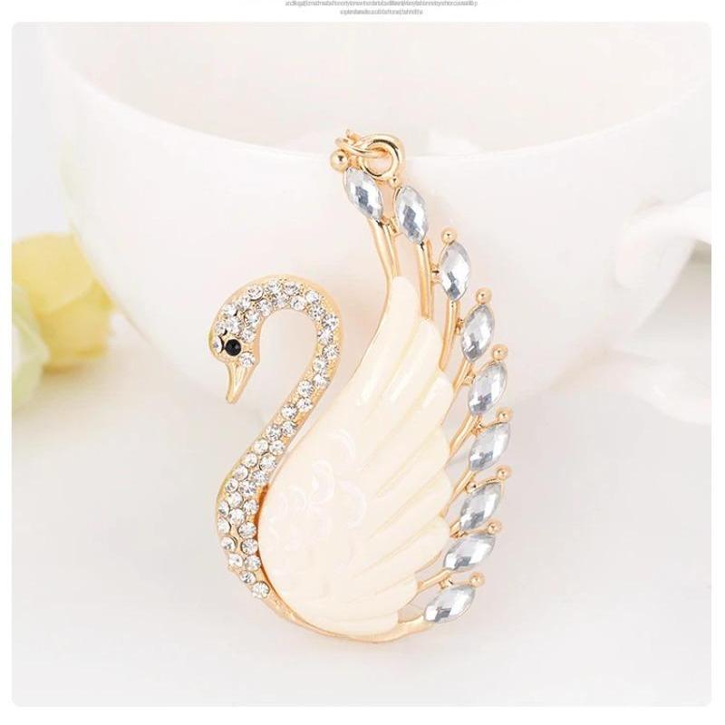 Korean Version of The Fashion New Creative Crystal Swan Keychain Pendant Exquisite Girls Bags Ornaments Pendants Small Gifts