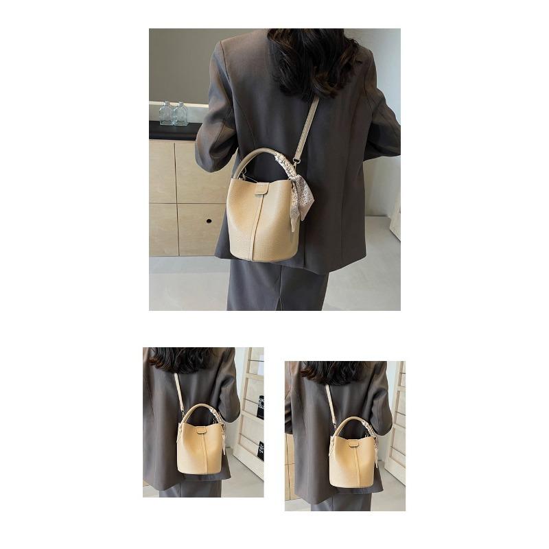 Изысканная и модная ручная сумка для женщин. Новинка 2024 года. Универсальная сумка-ведро в стиле вестерн с высококачественной и модной сумкой через плечо.