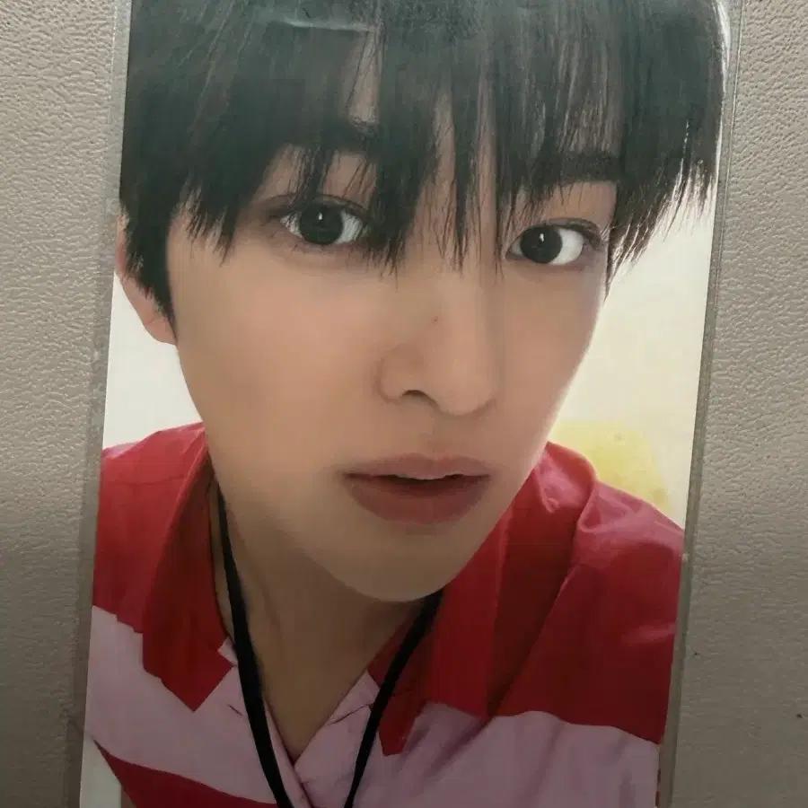 Gunho Core Zone photocard Cortis put your phone down