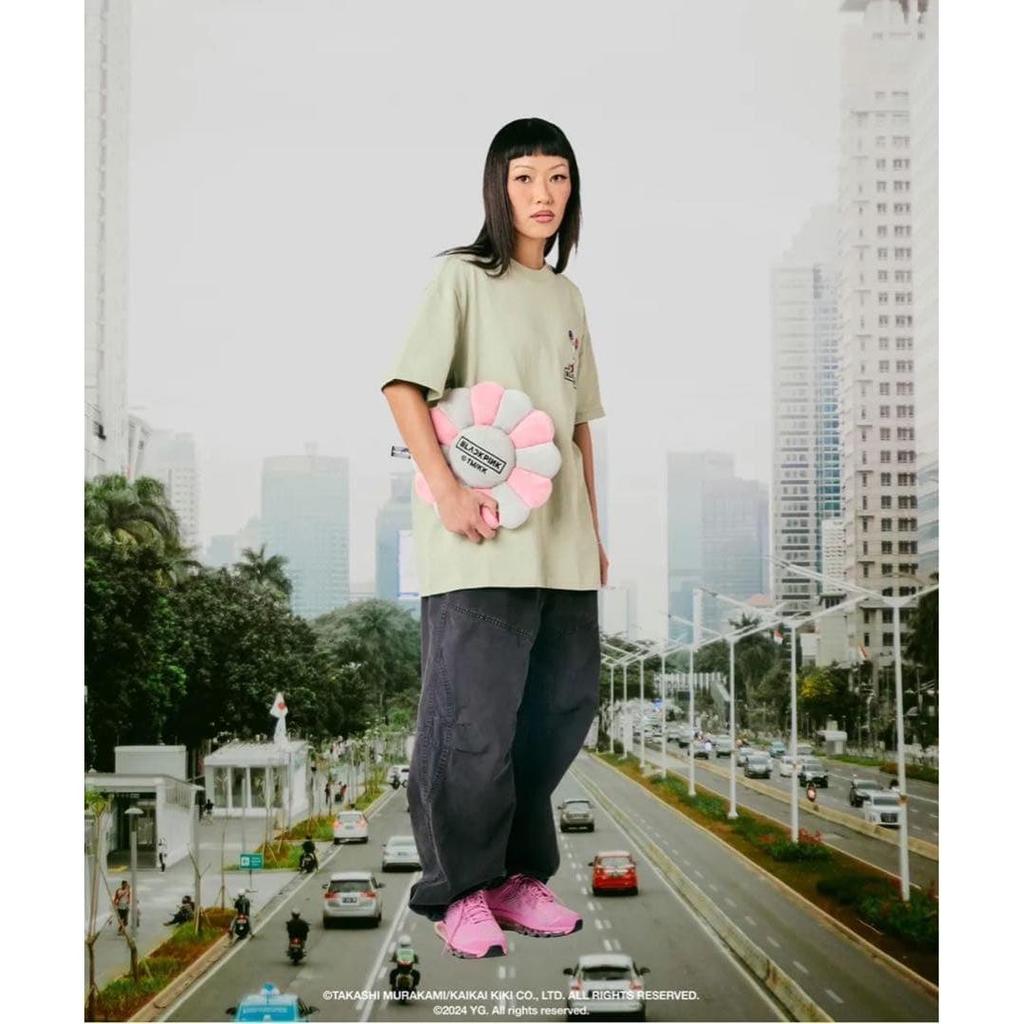 Подушка-цветок BLACKPINK МУРАКАМИ Такаси Murakami Kaikai Kiki