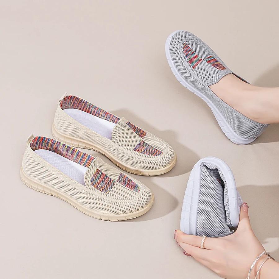2025 Женская повседневная спортивная обувь, противоскользящая и дышащая. Лоферы большого размера для маминой быстрой ходьбы в весенне-летней обуви