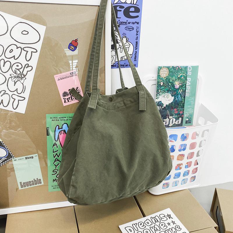 Сумка через плечо из холста в японском минималистском стиле: Большая вместимость, однотонный цвет, универсальность для походов в магазин или школу